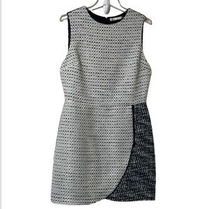 Alice + Olivia Sally White and Black Side Zip Boucle Tweed Dress Size 12